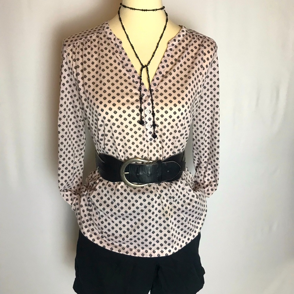 Loose fitting top